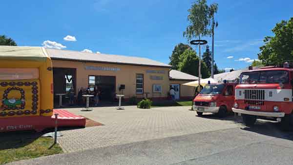 Maibaumfest und Tag der offenen Tür der Feuerwehr Goßmar